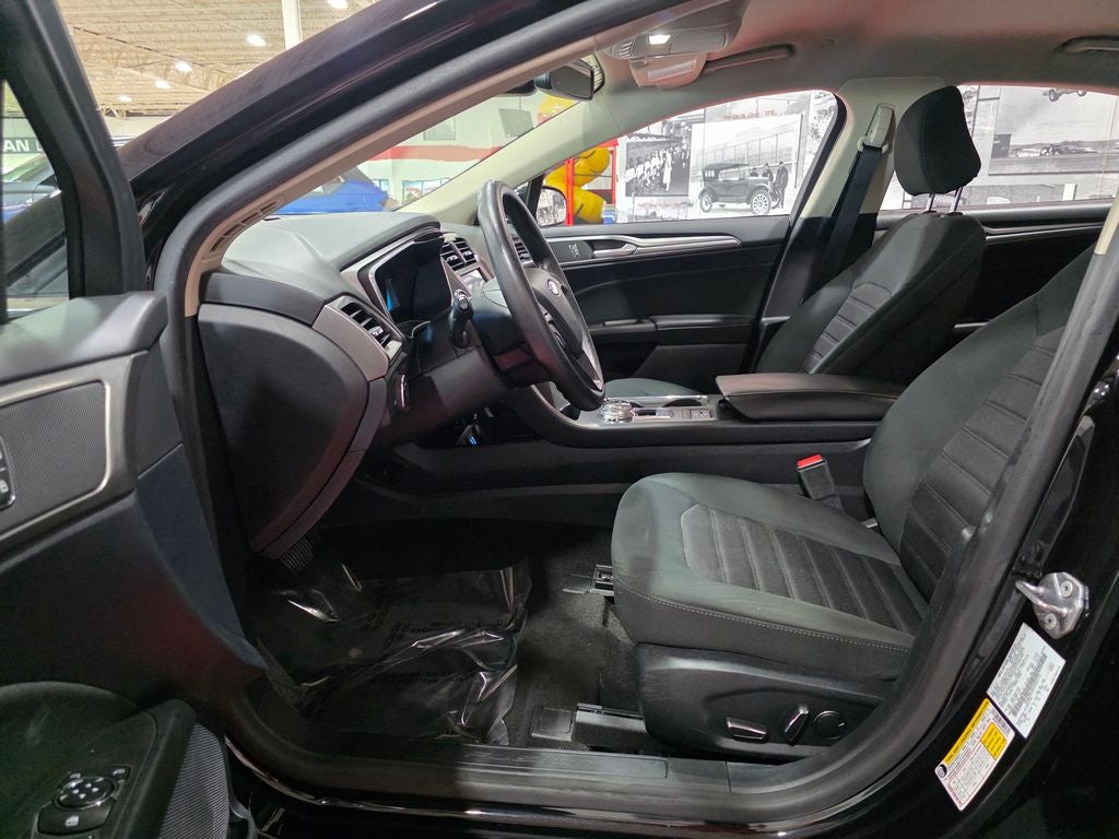 2020 Ford Fusion Hybrid SE