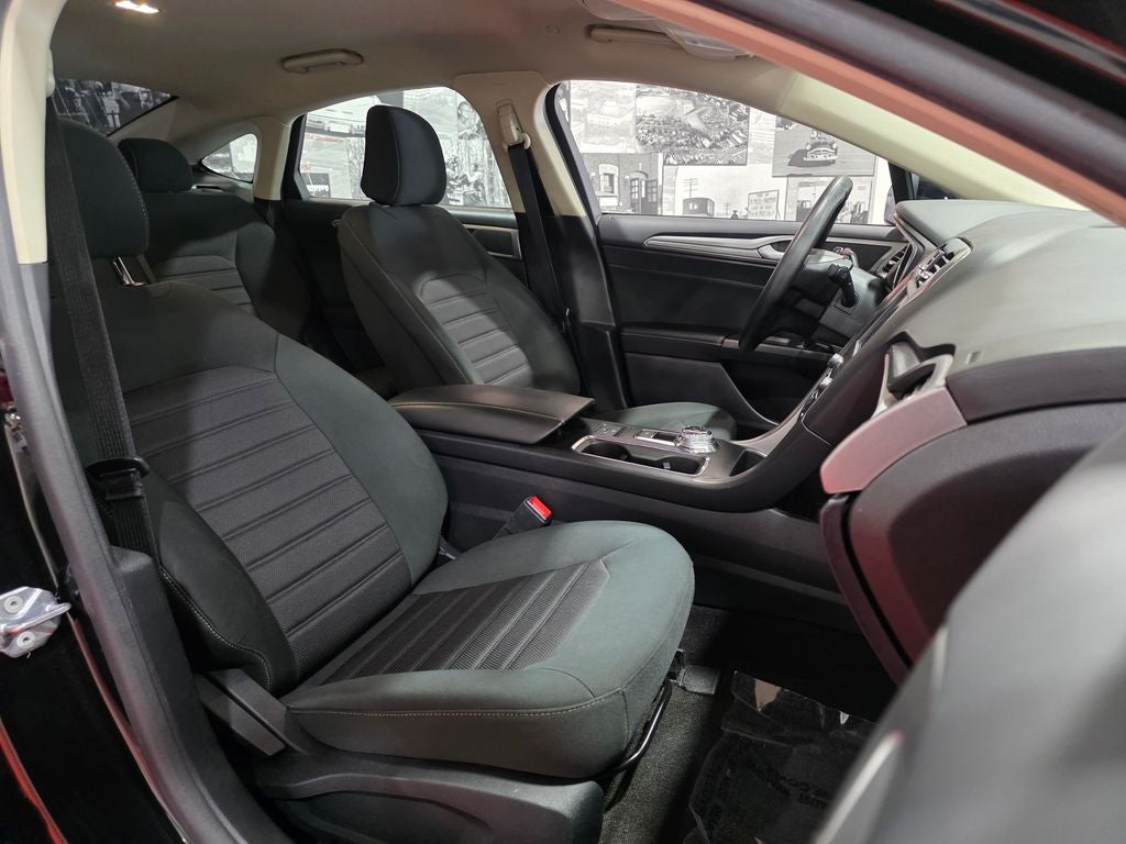 2020 Ford Fusion Hybrid SE