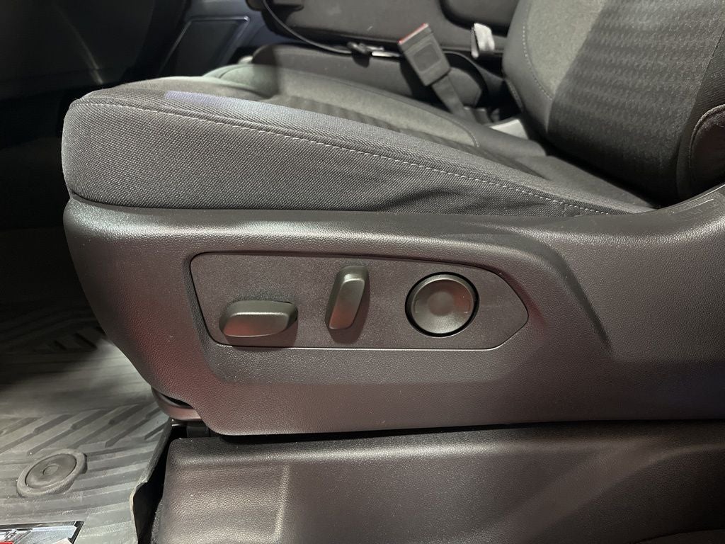 2024 Chevrolet Silverado 1500 LT LT1