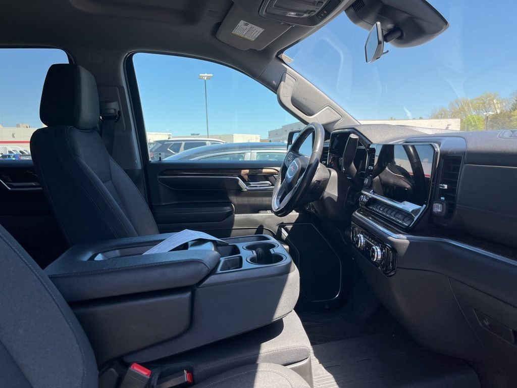 Used 2022 GMC Sierra 1500 Elevation with VIN 3GTPUCEK4NG588101 for sale in St. Cloud, Minnesota