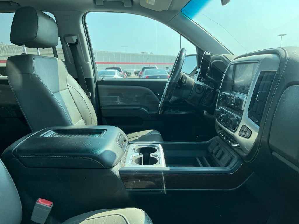 Used 2018 GMC Sierra 1500 SLT with VIN 3GTU2NEC1JG291570 for sale in St. Cloud, Minnesota