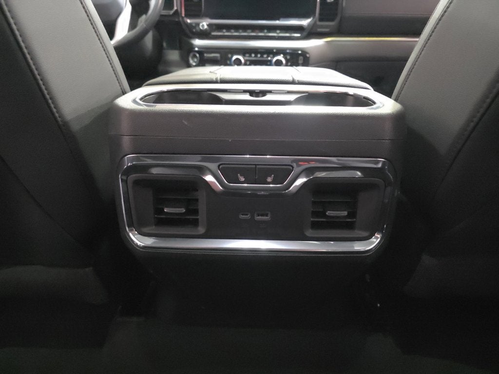 2024 GMC Sierra 1500 SLT - Photo 21