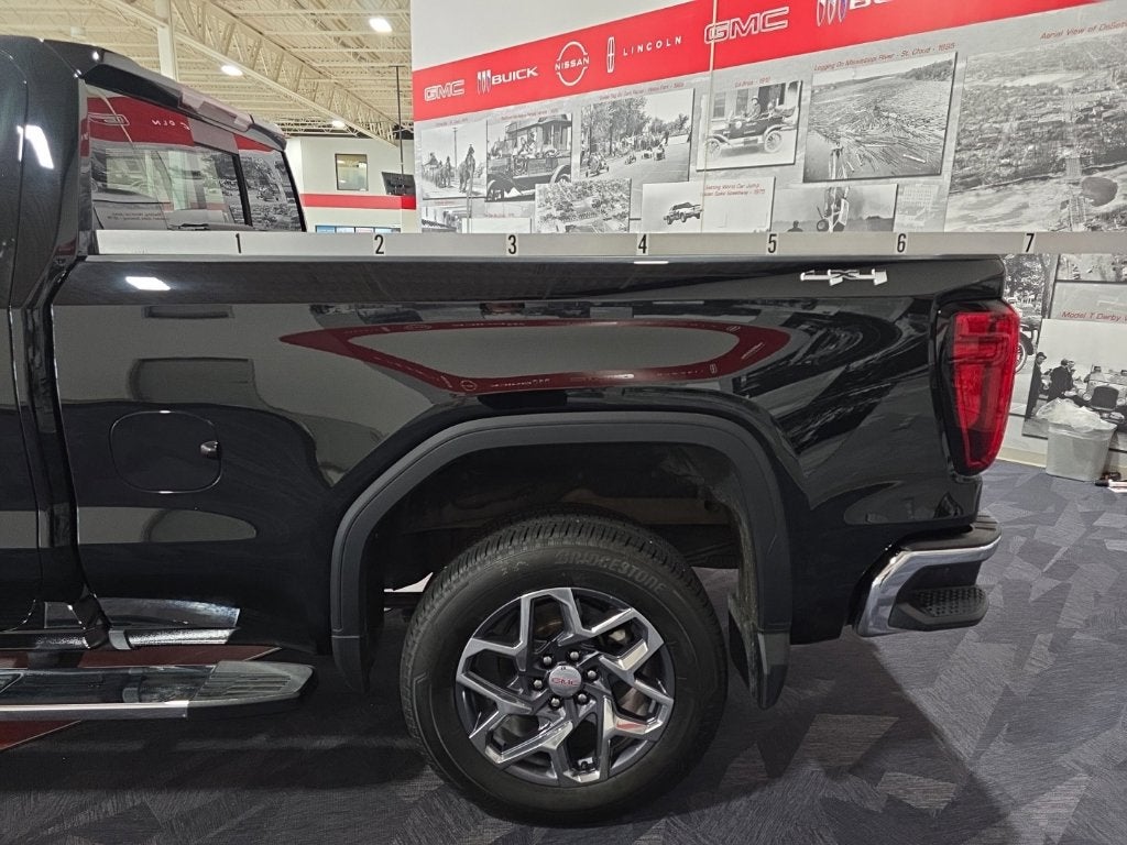 2024 GMC Sierra 1500 SLT - Photo 7