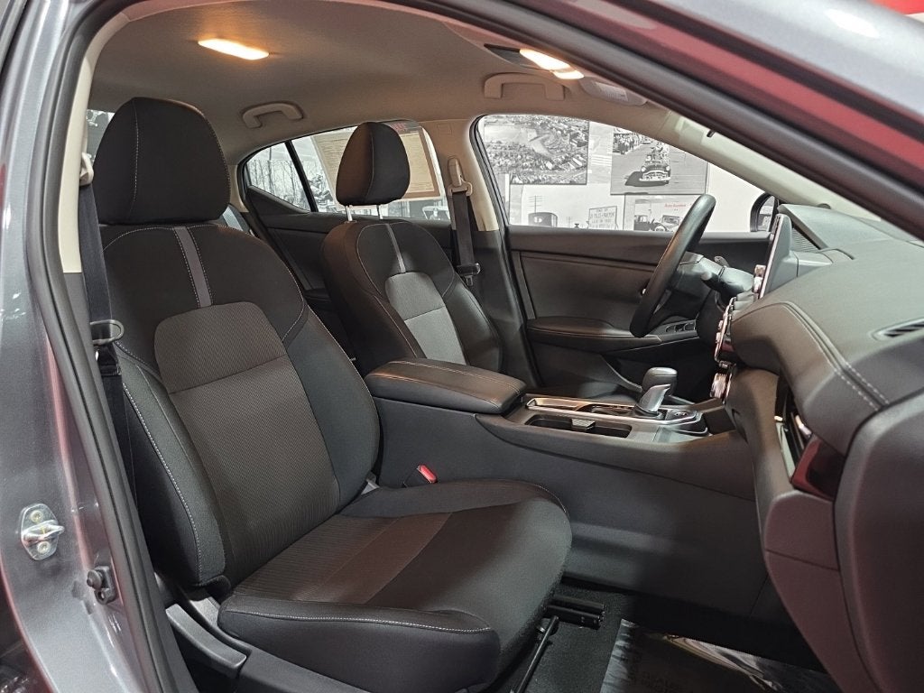 2025 Nissan Sentra SV Carbravo Certified