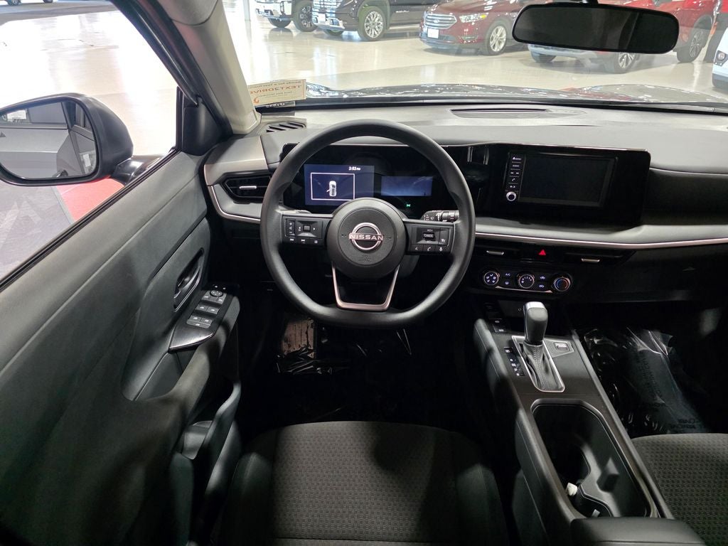 2025 Nissan Kicks S