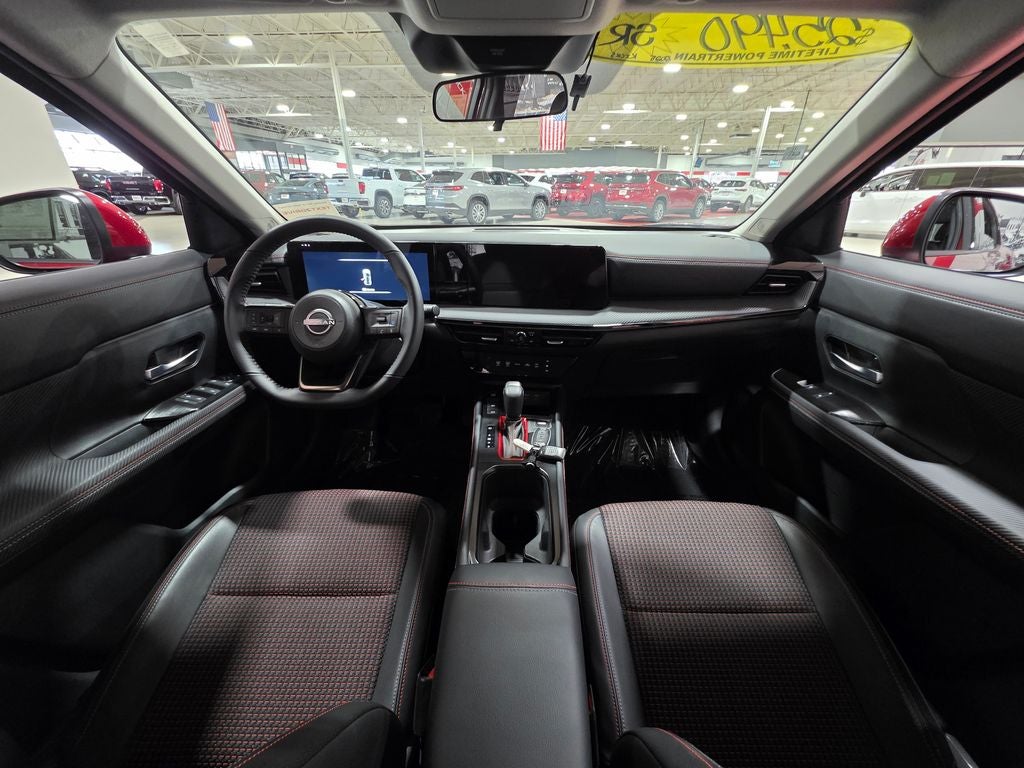 2025 Nissan Kicks SR
