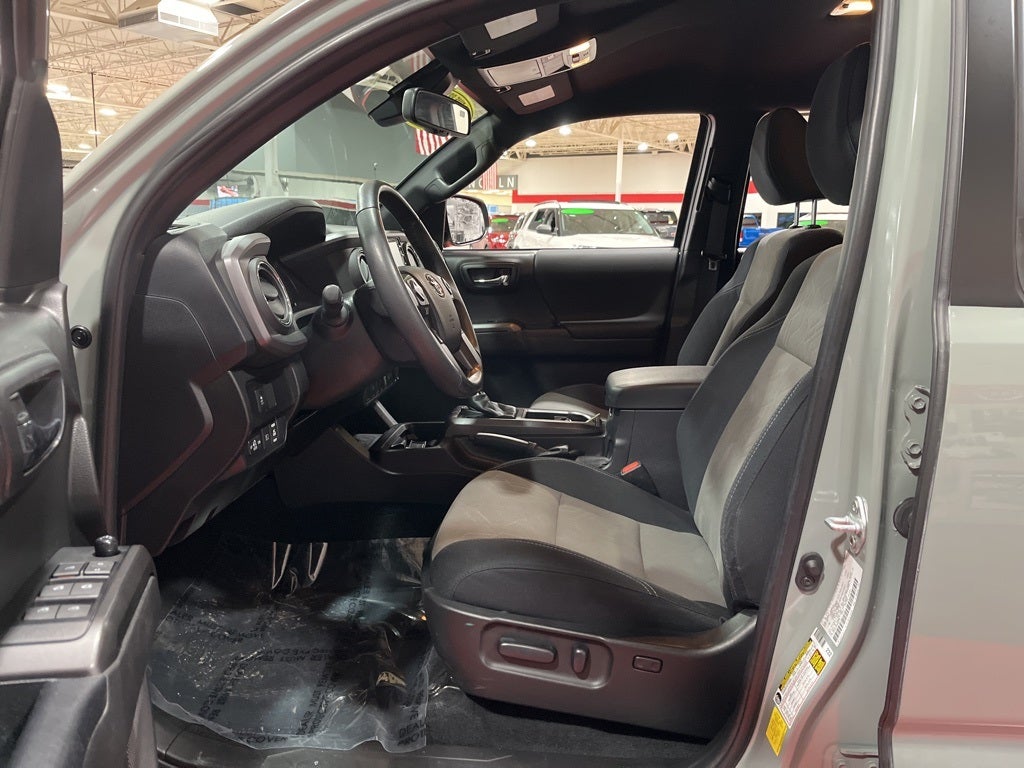 2023 Toyota Tacoma SR V6