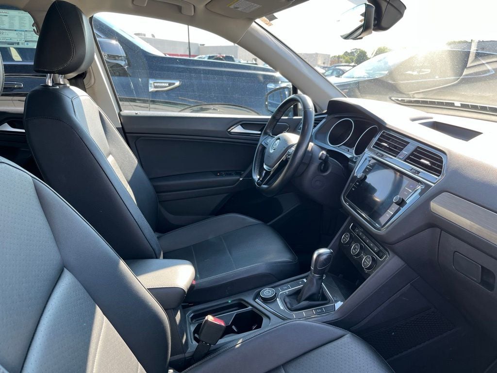 Used 2018 Volkswagen Tiguan SE with VIN 3VV2B7AX5JM211055 for sale in St. Cloud, Minnesota
