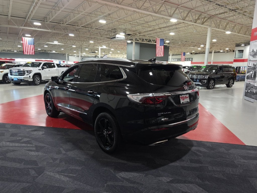2024 Buick Enclave Essence