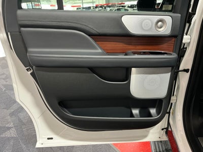 2023 Lincoln Navigator L Reserve