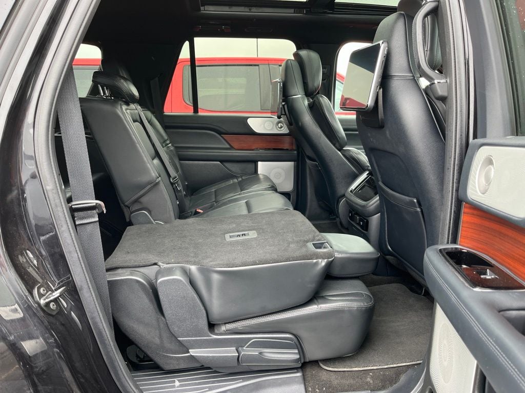 2022 Lincoln Navigator L Reserve
