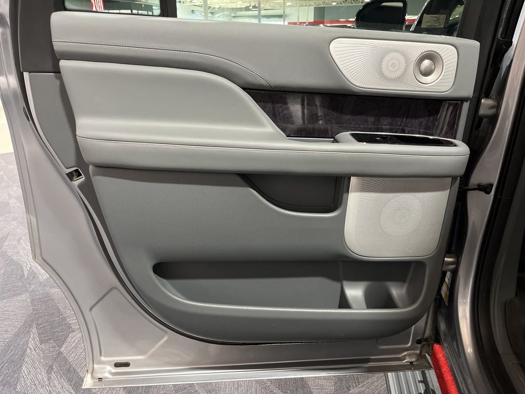 2021 Lincoln Navigator L Reserve