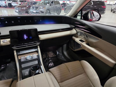 2024 Lincoln Nautilus Reserve