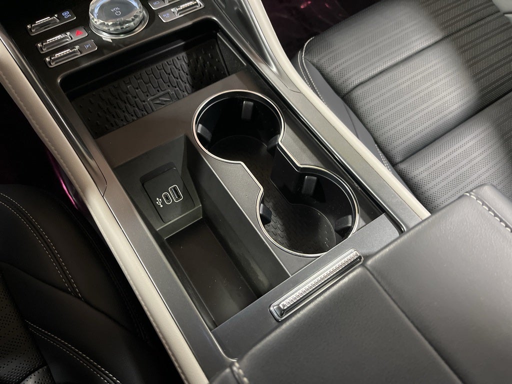 2025 Lincoln Nautilus Reserve