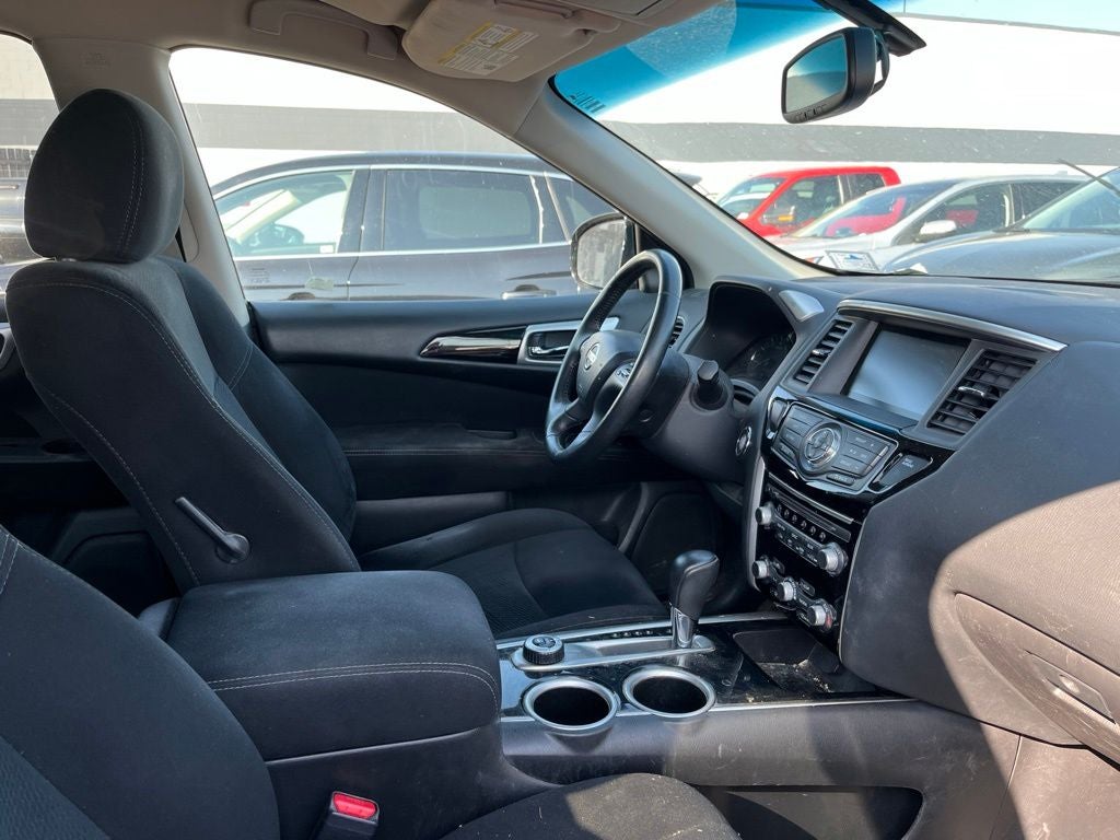 Used 2015 Nissan Pathfinder Platinum with VIN 5N1AR2MM0FC636066 for sale in St. Cloud, Minnesota