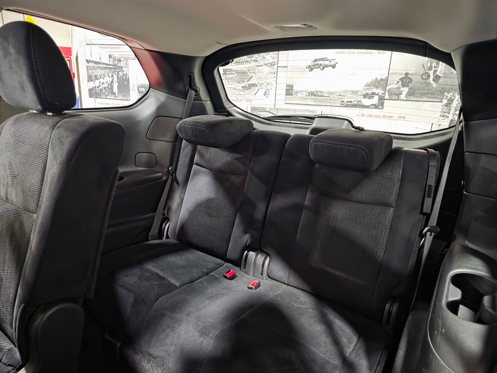 2016 Nissan Pathfinder SV