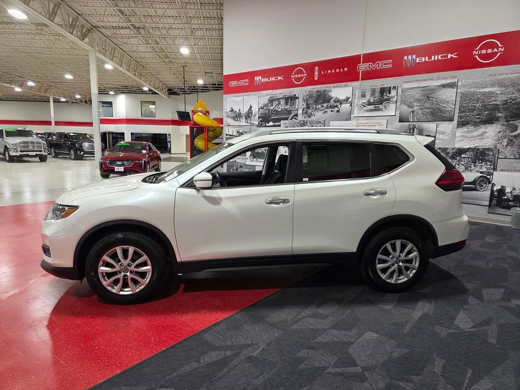 2017 Nissan Rogue SV