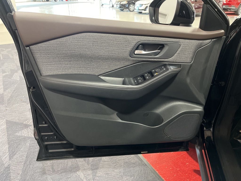 2023 Nissan Rogue SV Carbravo Certified