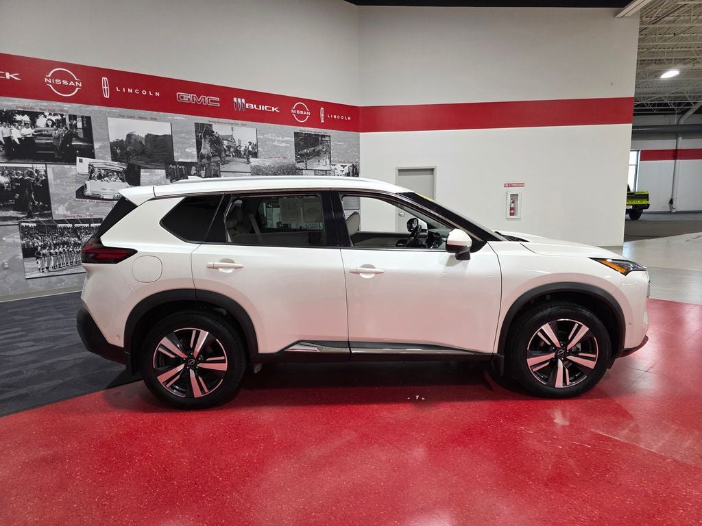Used 2023 Nissan Rogue SL with VIN 5N1BT3CB3PC834833 for sale in St. Cloud, Minnesota