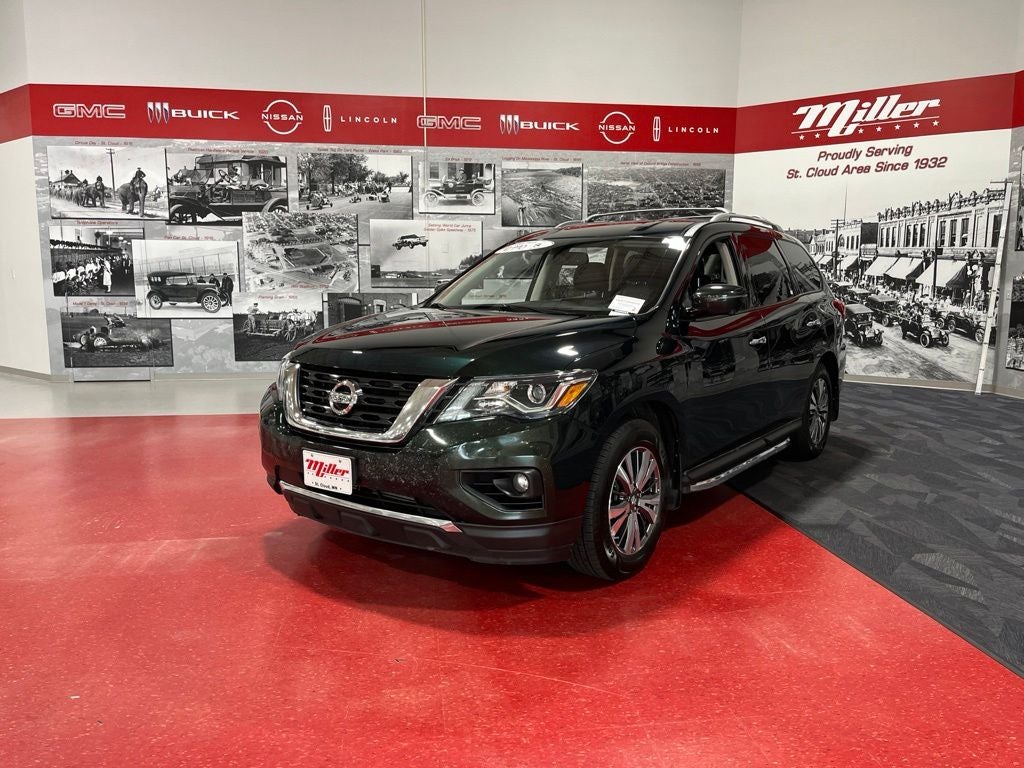 2018 Nissan Pathfinder SL