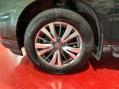 2018 Nissan Pathfinder SL