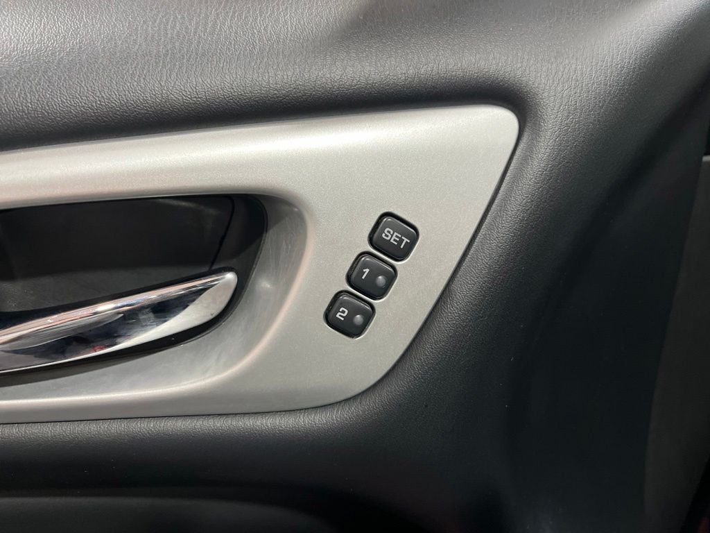 2018 Nissan Pathfinder SL
