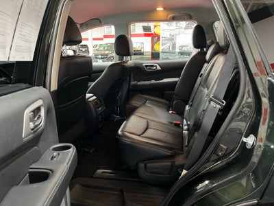2018 Nissan Pathfinder SL