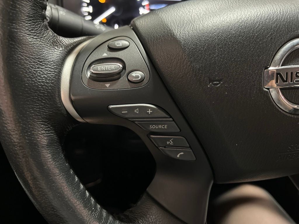 2018 Nissan Pathfinder SL