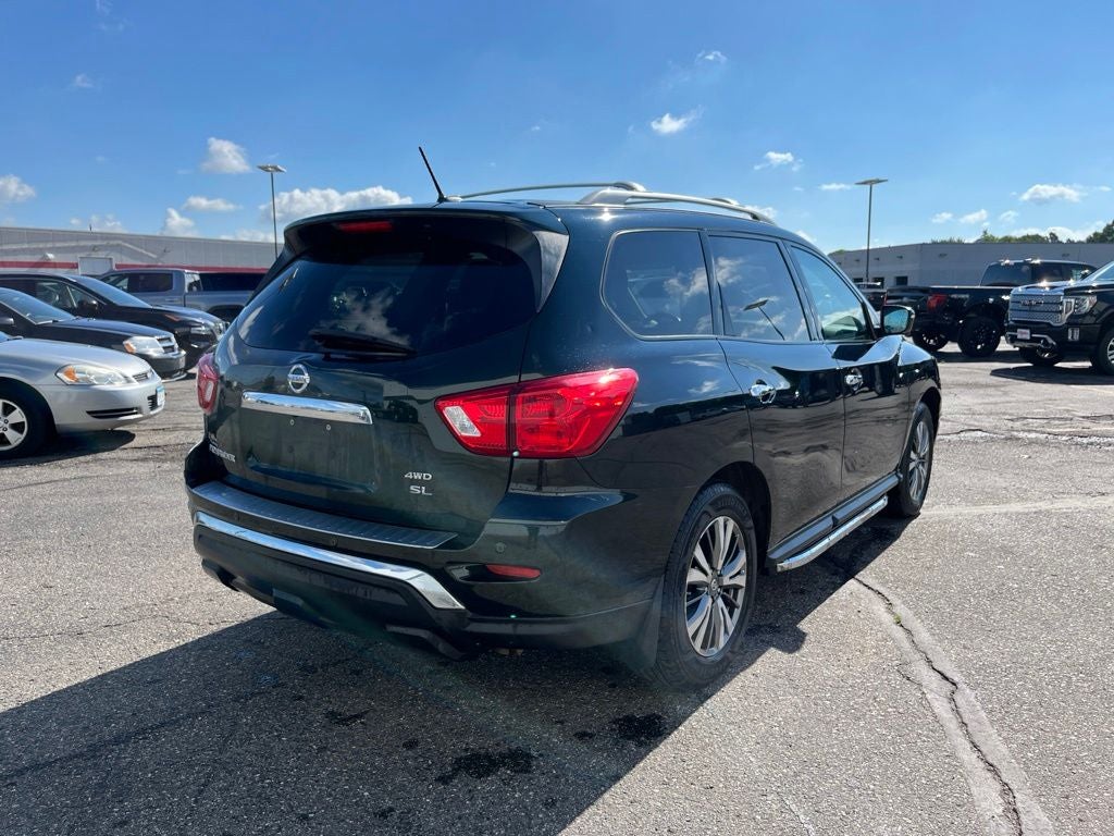 2018 Nissan Pathfinder SL