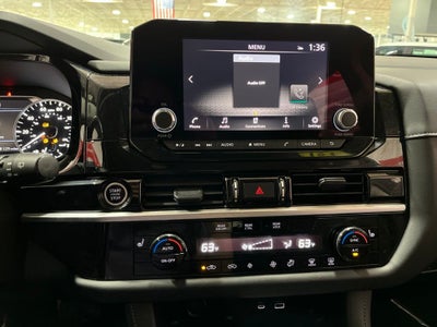 2022 Nissan Pathfinder SV