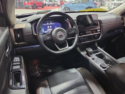 2022 Nissan Pathfinder Platinum Carbravo CPO