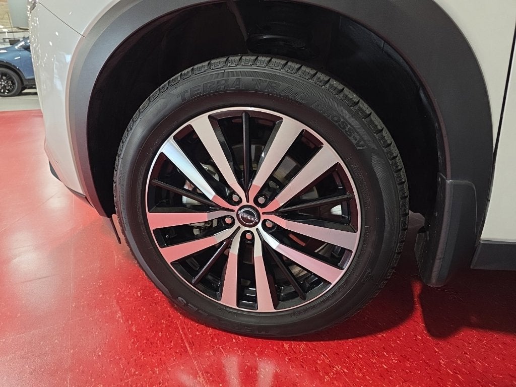 2023 Nissan Pathfinder Platinum Carbravo Certified