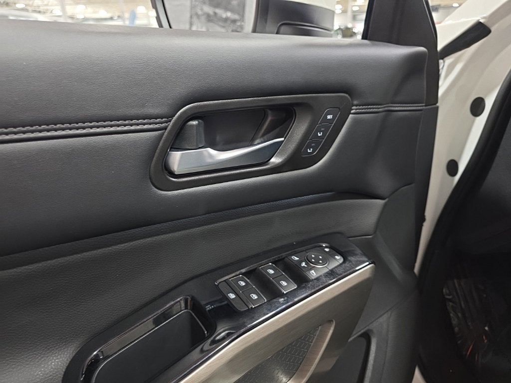 2023 Nissan Pathfinder Platinum Carbravo Certified