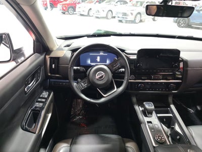 2023 Nissan Pathfinder Platinum Carbravo Certified