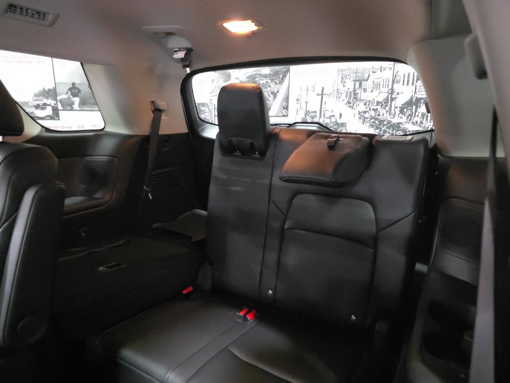 2023 Nissan Pathfinder Platinum Carbravo Certified