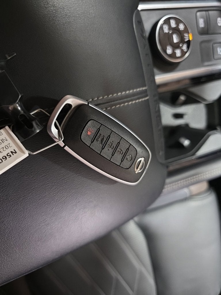 2023 Nissan Pathfinder Platinum Carbravo Certified