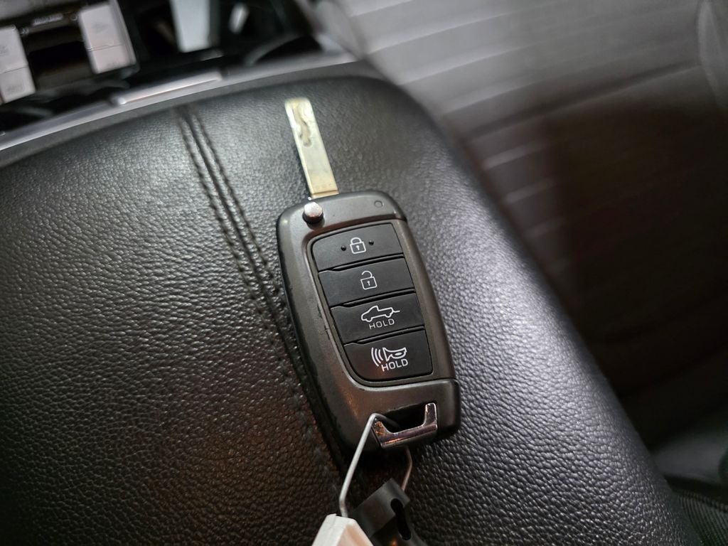 2023 Hyundai Santa Cruz SE