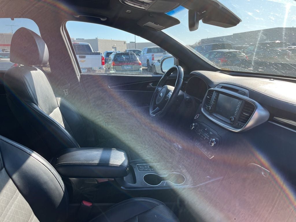 Used 2018 Kia Sorento SXL with VIN 5XYPKDA53JG418199 for sale in St. Cloud, Minnesota