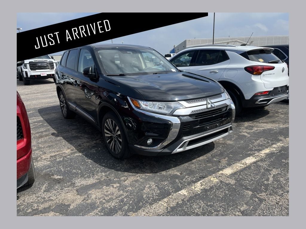 2020 Mitsubishi Outlander SE S-AWC's photo