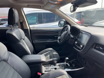 2020 Mitsubishi Outlander ES