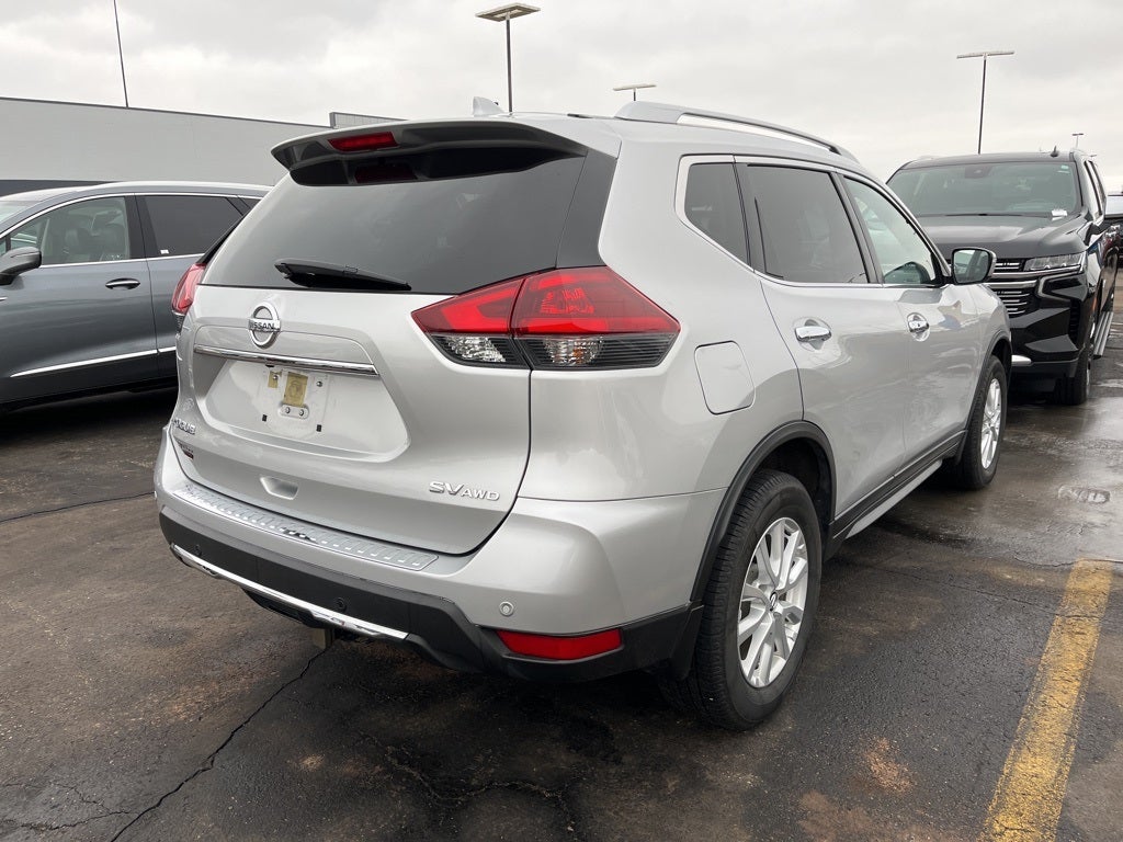 Used 2020 Nissan Rogue SV with VIN JN8AT2MV6LW141772 for sale in St. Cloud, Minnesota