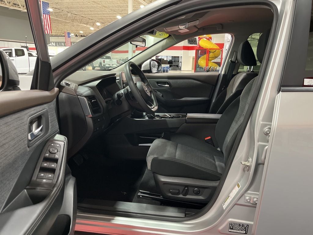 2023 Nissan Rogue SV Carbravo Certified