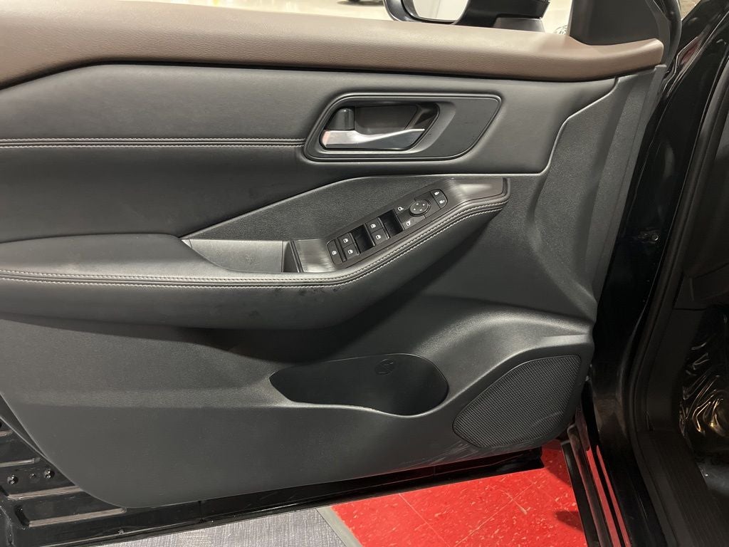 2023 Nissan Rogue SV Carbravo Certified