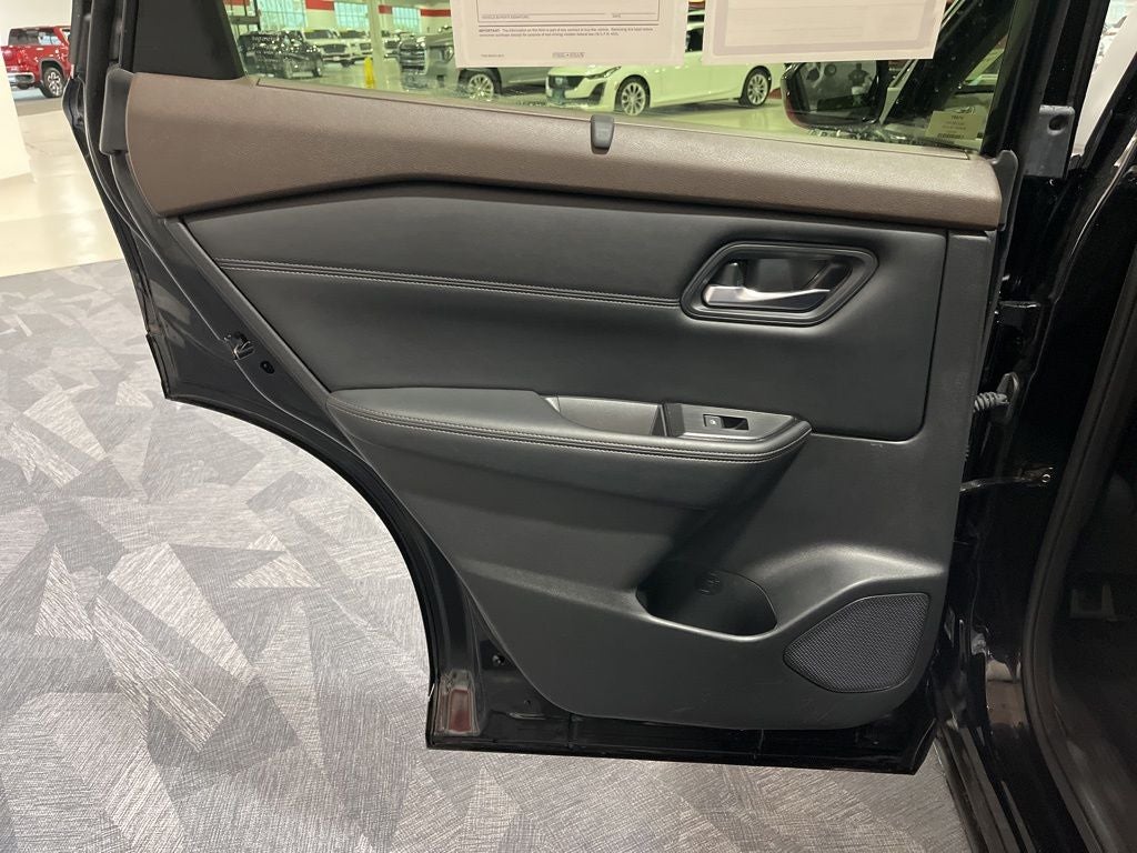 2023 Nissan Rogue SV Carbravo Certified