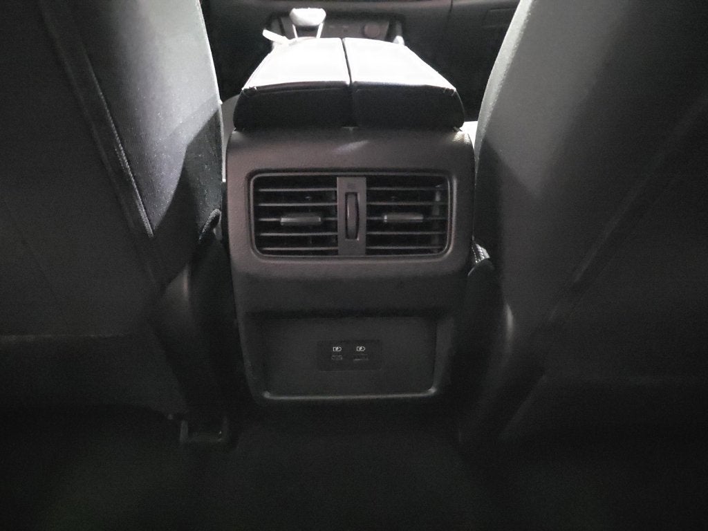 2023 Nissan Rogue SV Carbravo CPO