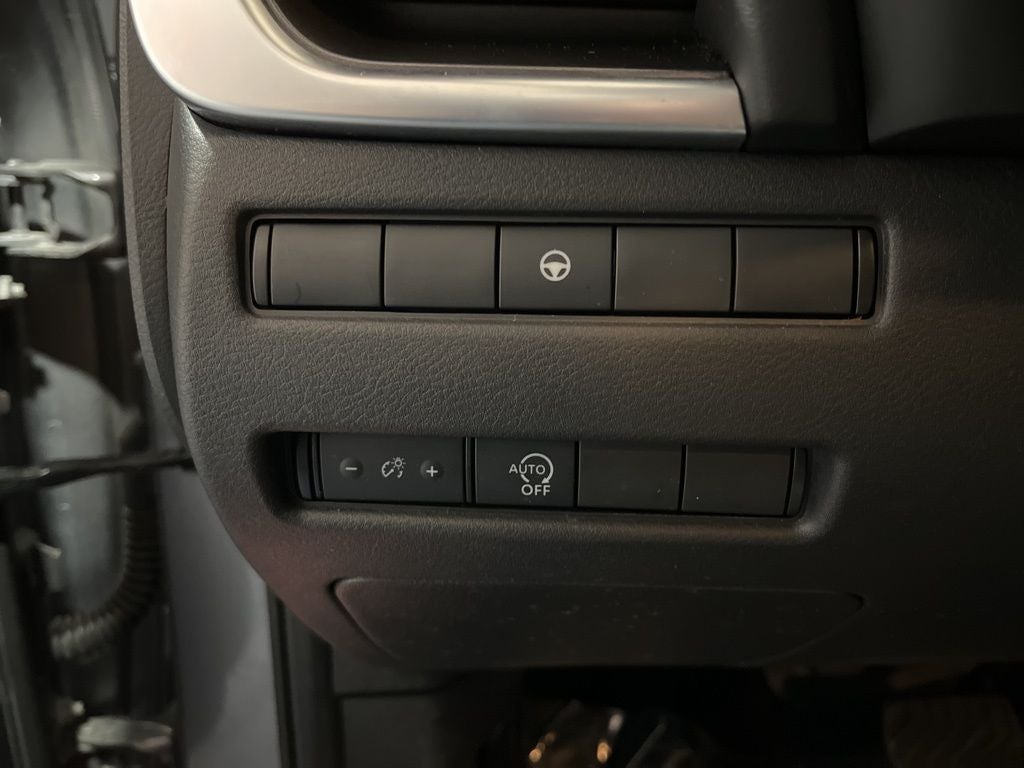 2023 Nissan Rogue SV Carbravo Certified