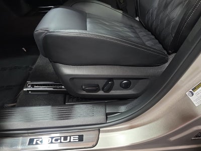 2026 Nissan Rogue Platinum Carbravo CPO