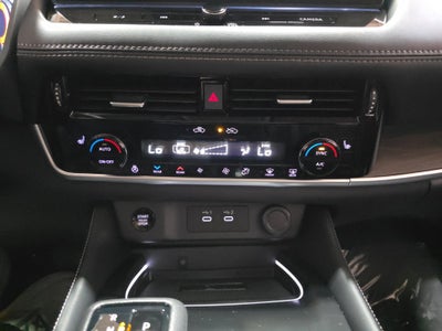 2026 Nissan Rogue Platinum Carbravo CPO