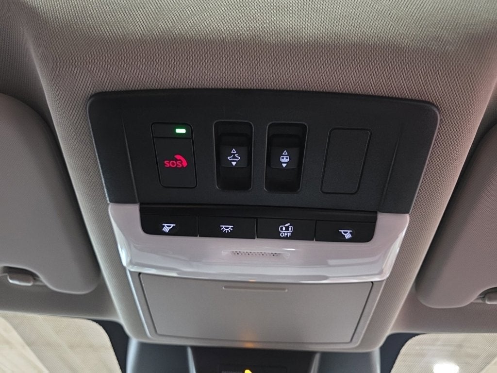 2026 Nissan Rogue Platinum Carbravo CPO