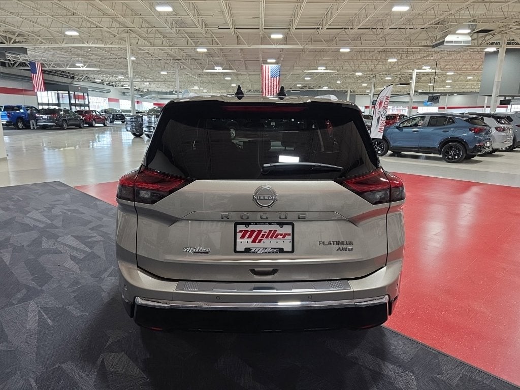 2026 Nissan Rogue Platinum Carbravo CPO